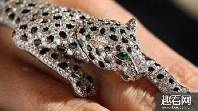 世界上最贵的手链，钻石豹纹手链价值1250万美元(色彩传奇)