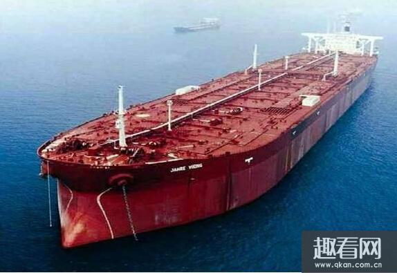 世界上最长的船多少米，海上巨人号(长达458.45米)