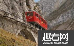 世界上最恐怖的铁路，周围都是悬崖峭壁 未出事故