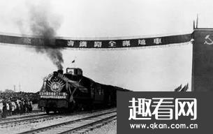 中国第一条铁路：1952年全线通车的成渝铁路 全长505公里