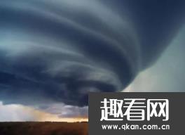世界上最强大的漩涡龙卷风：2500多人伤亡 时速96.6公里