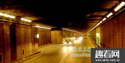 世界上最长的隧讲，圣哥达隧讲长达56.3公里